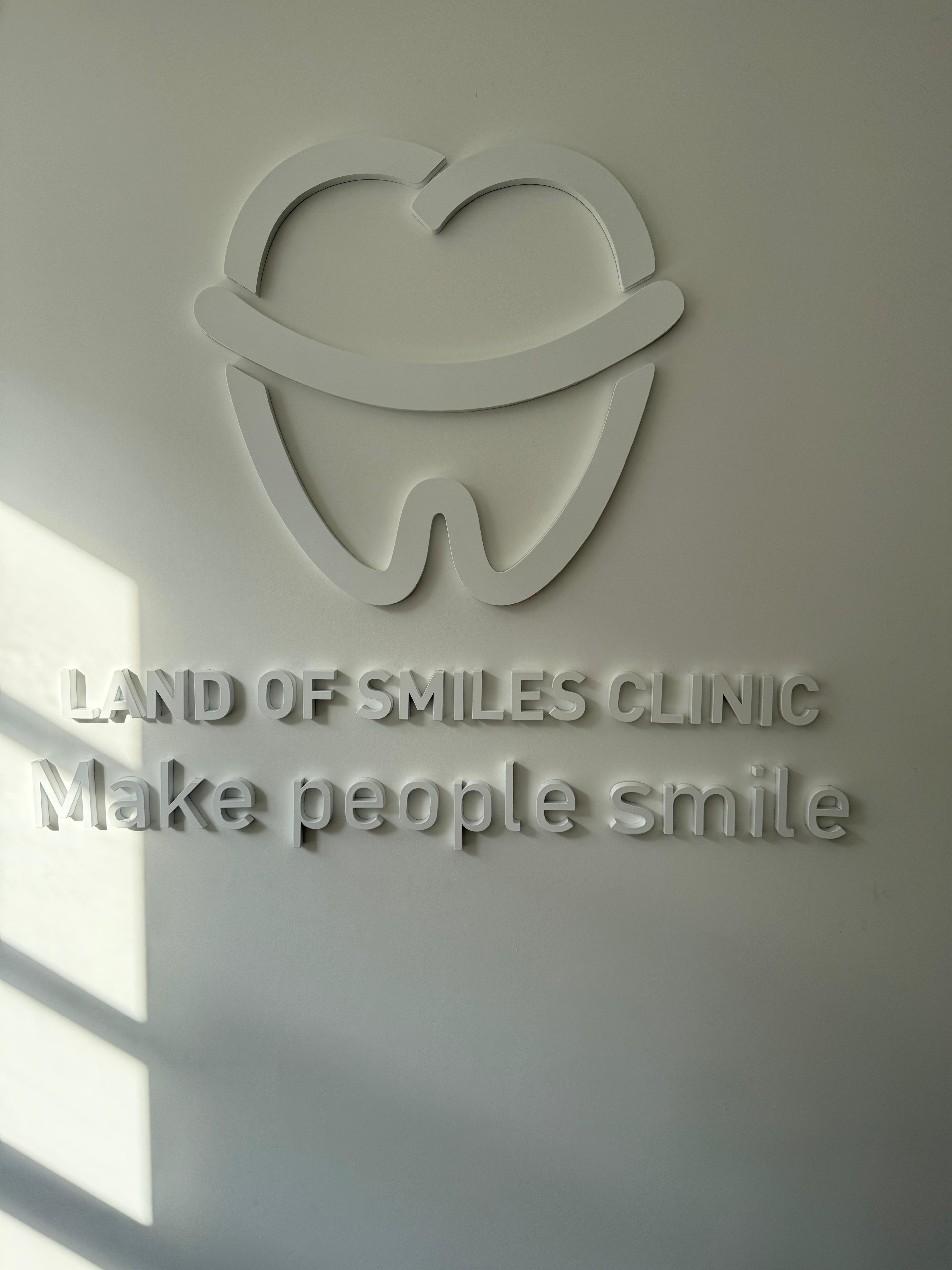 Land Of Smiles Clinic dental practice